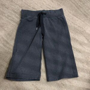 Lululemon wide leg shorts size S